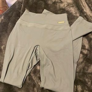 GS whitney simmons V3 collection leggings